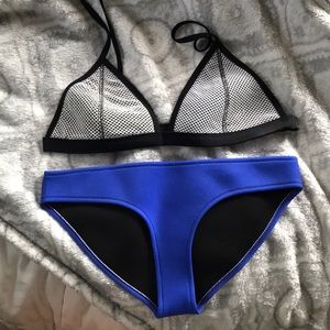 NEVER WORN triangl bathing suit